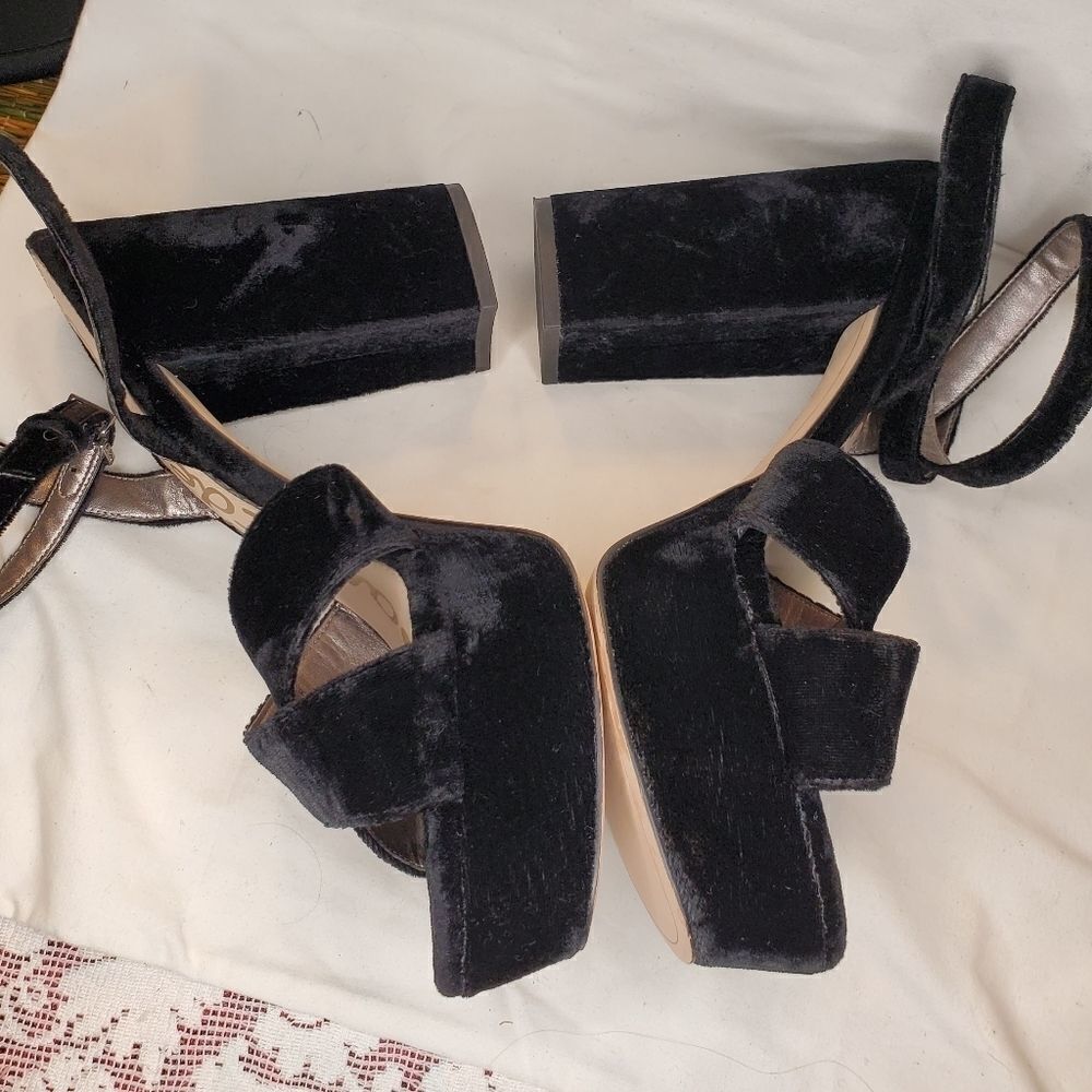 Sam EdelmanMara Suede black Platform Sandal - Picture 8 of 12